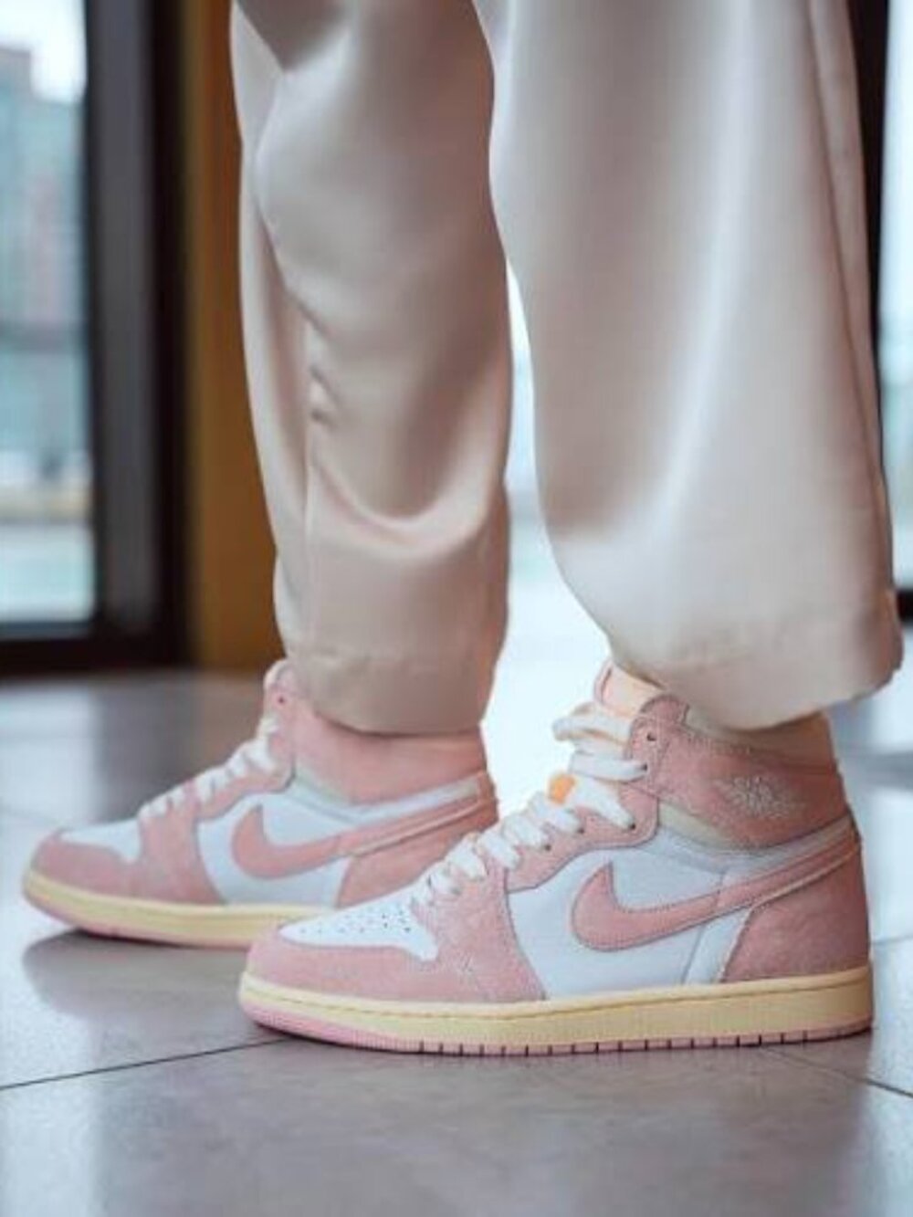 Women’s Jordan 1 Retro High OG Washed Pink - Size 11 - FD2596-600